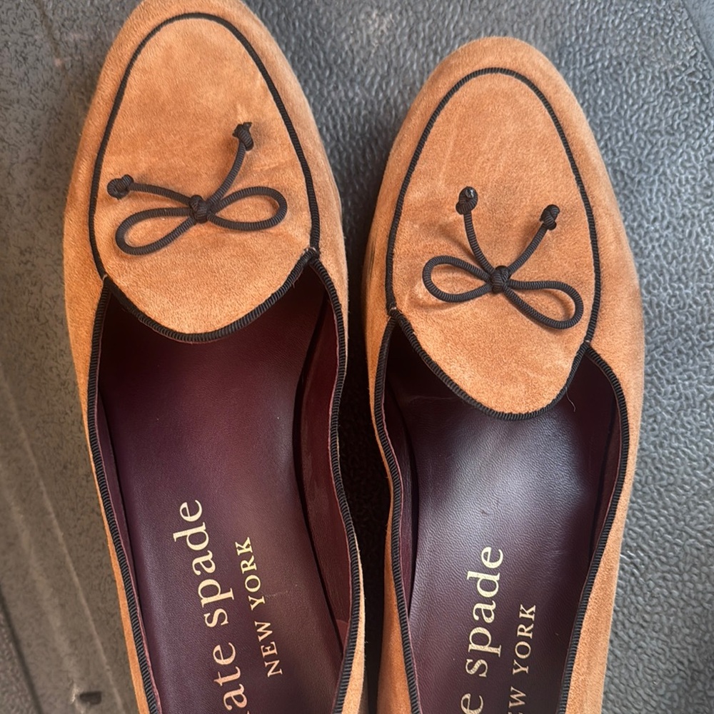 Kate Spade Tan and Black Flats with Infinity Bow